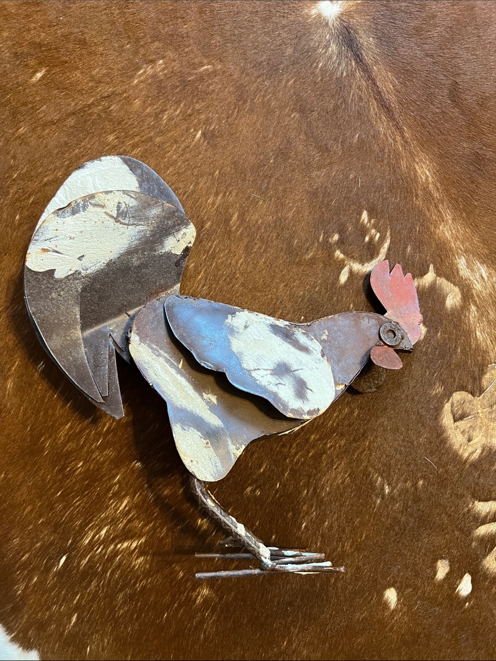 Rustic Metal Rooster Bird Décor - Red & Brown